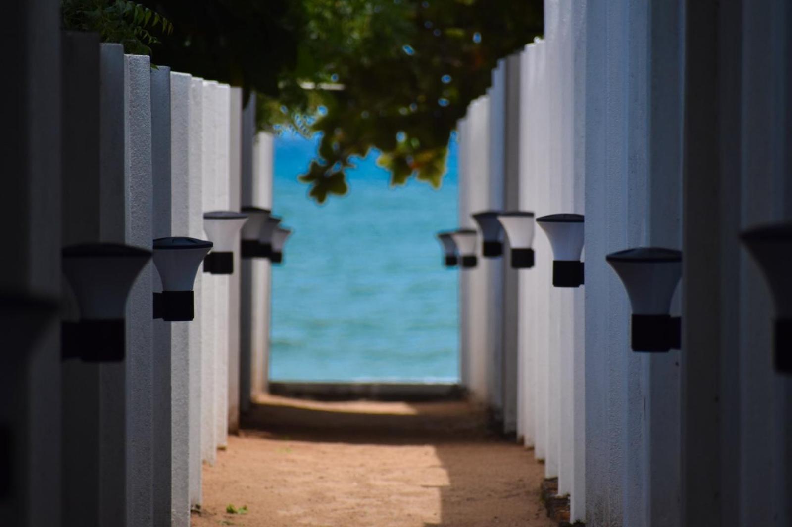 Anantamaa Hotel Trincomalee Exterior foto